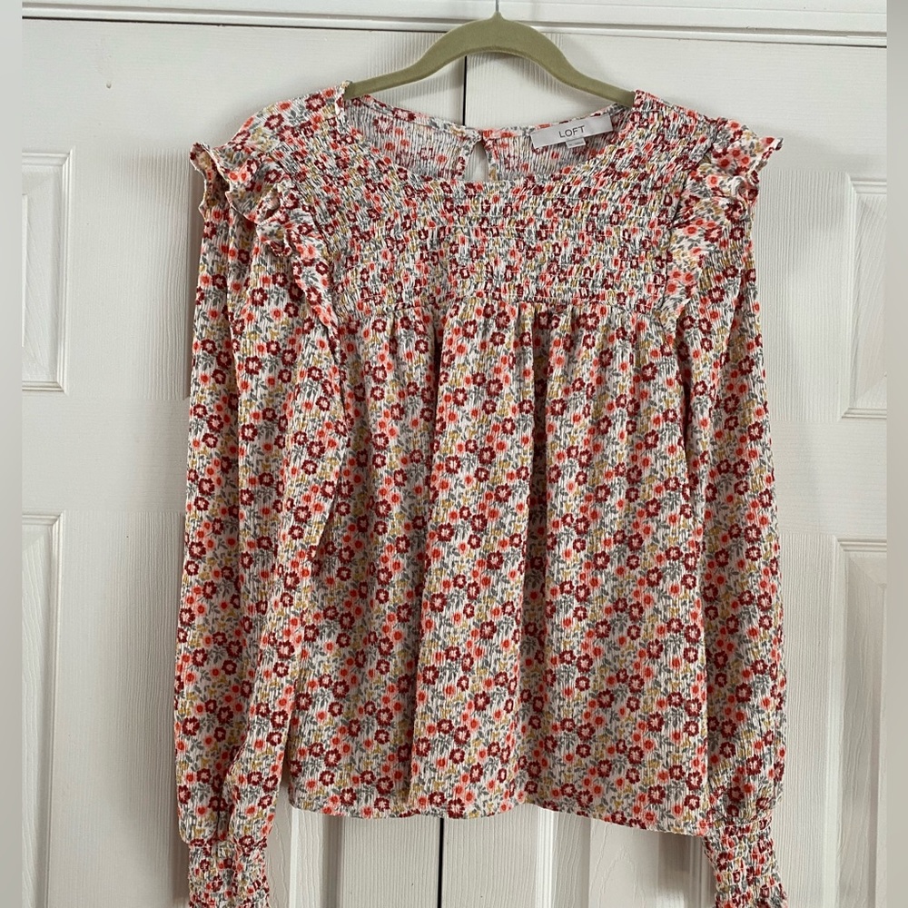 Gently used loft long sleeve blouse